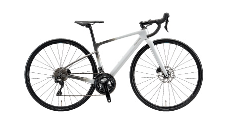 RE8 105 MODELの自転車の画像