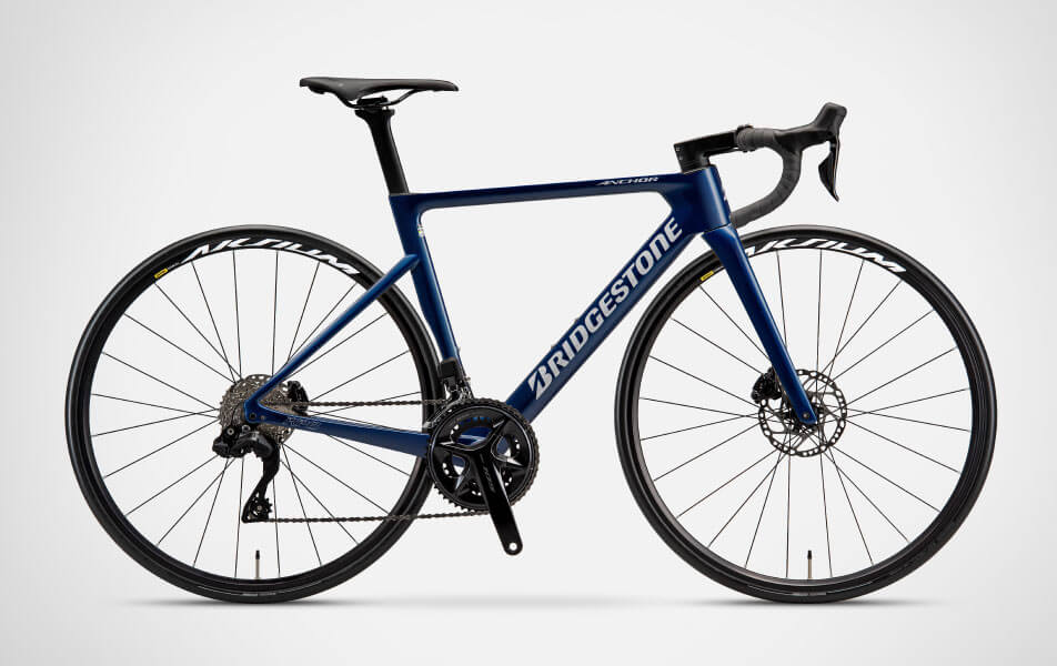 RP8 Di2 2025年モデルの限定カラー レーシングディープブルー 全体イメージ